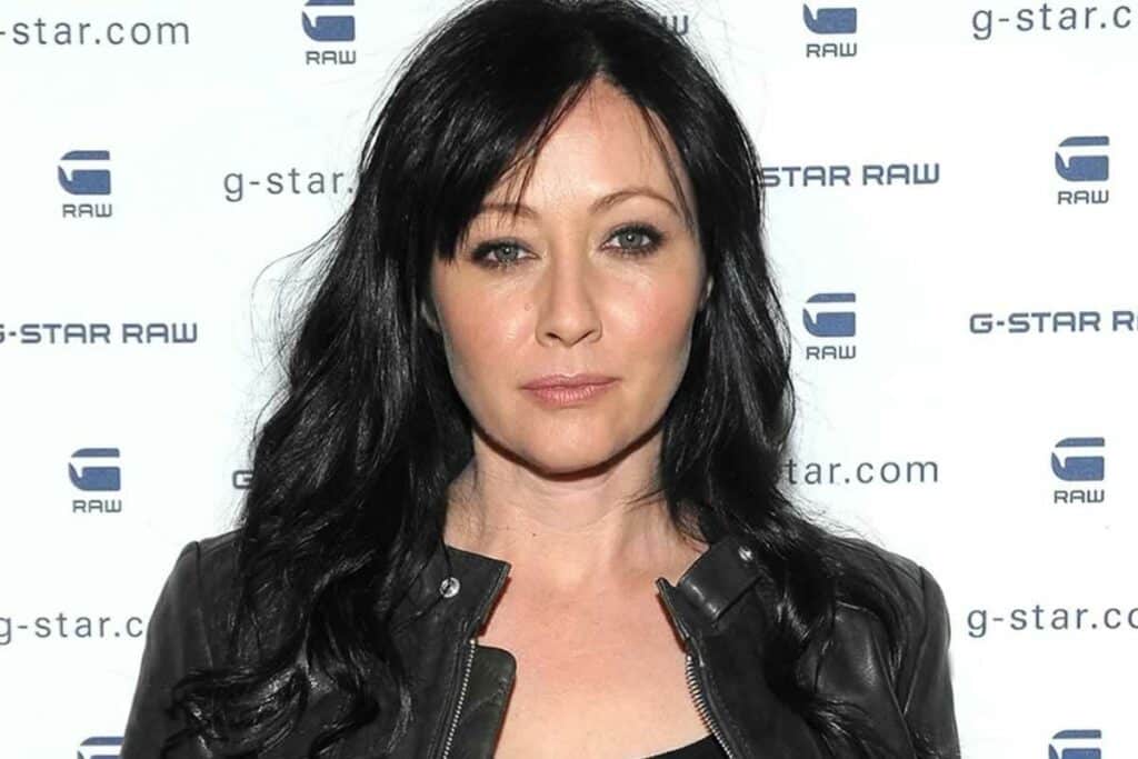 Η ηθοποιός Shannen Doherty που έγινε γνωστή απο την συμμετοχή της, την δεκαετία του '90 μέσα απο σειρά Beverly Hills 90210, με μια συνέντευξη